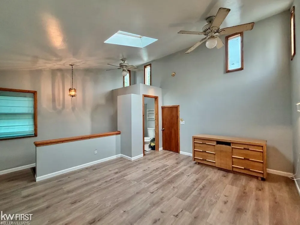 3049 Egleston Avenue Genesee Charter Township, MI 48506