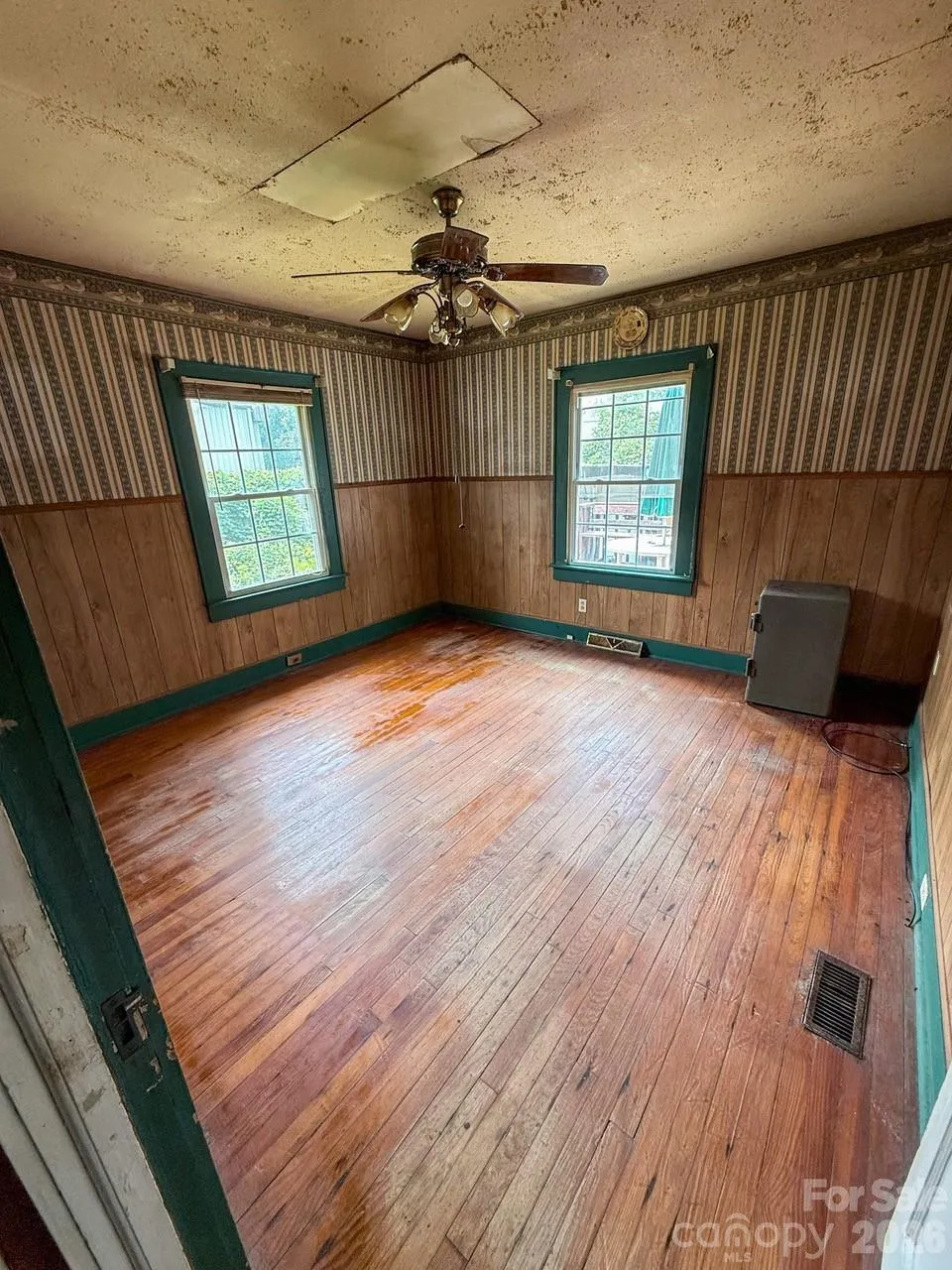 111 S Belvedere Avenue Gastonia, NC 28054