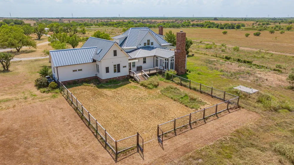 12824 Fm 1769 Graham, TX 76450