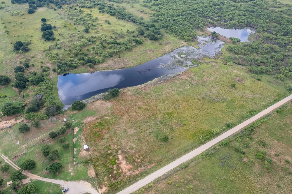 495 Lyles Road Henrietta, TX 76365