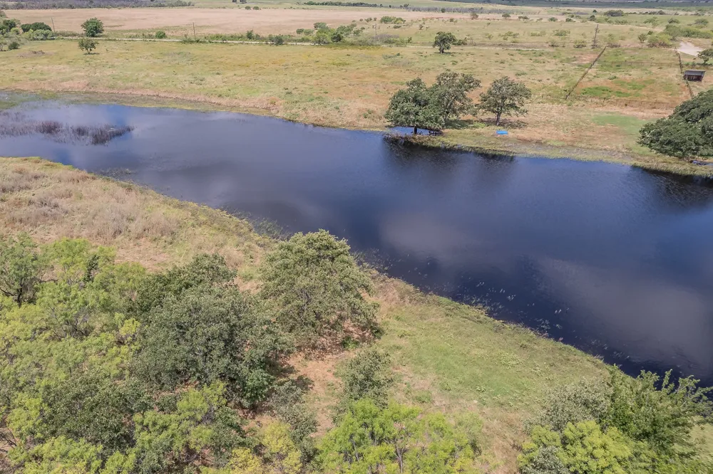 495 Lyles Road Henrietta, TX 76365