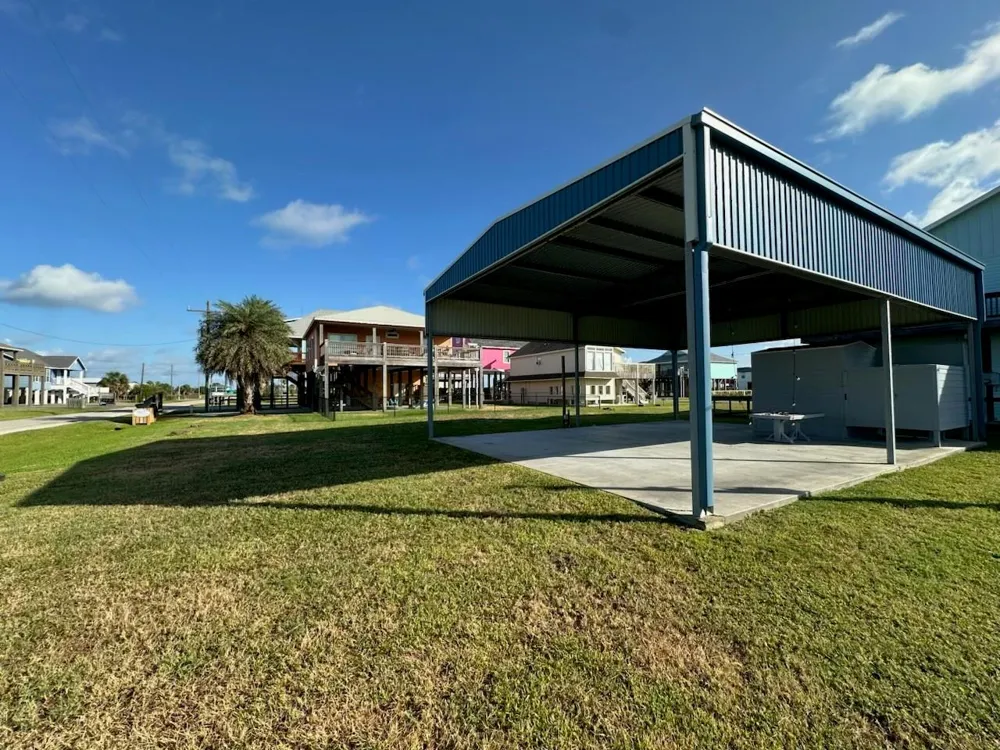 966 Clara Street Crystal Beach, TX 77650