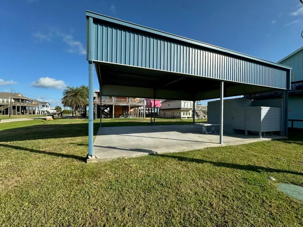 966 Clara Street Crystal Beach, TX 77650