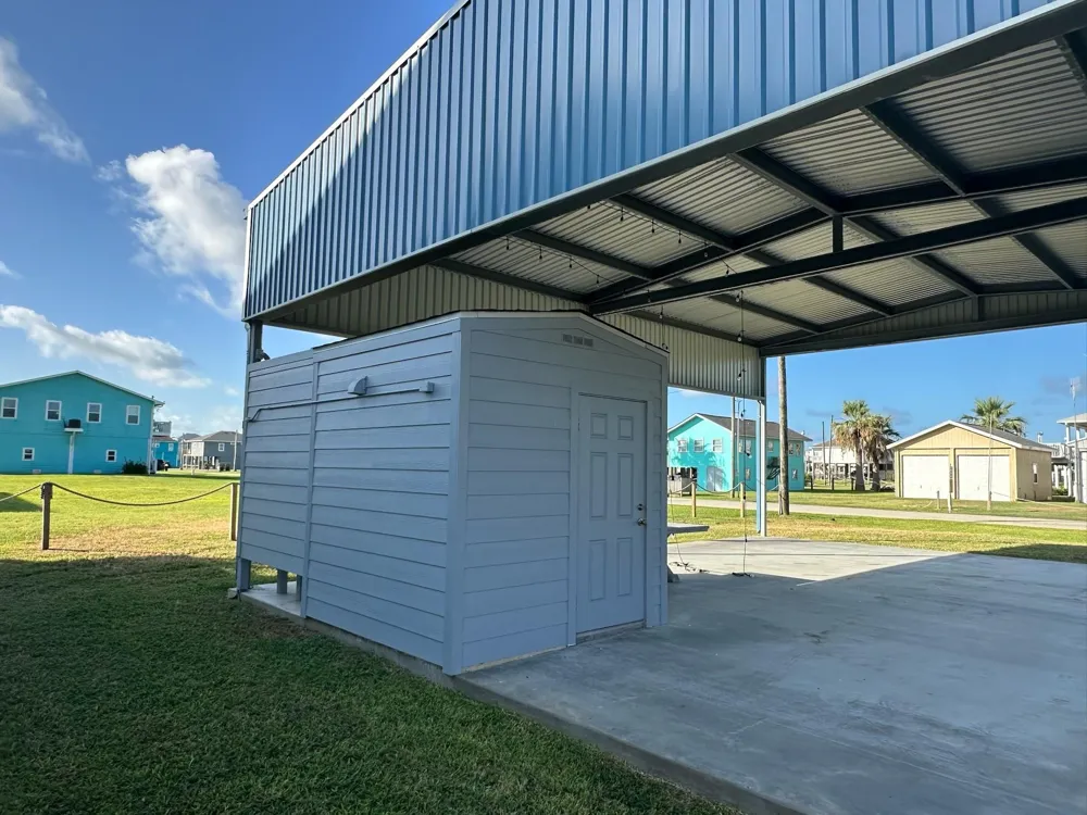 966 Clara Street Crystal Beach, TX 77650