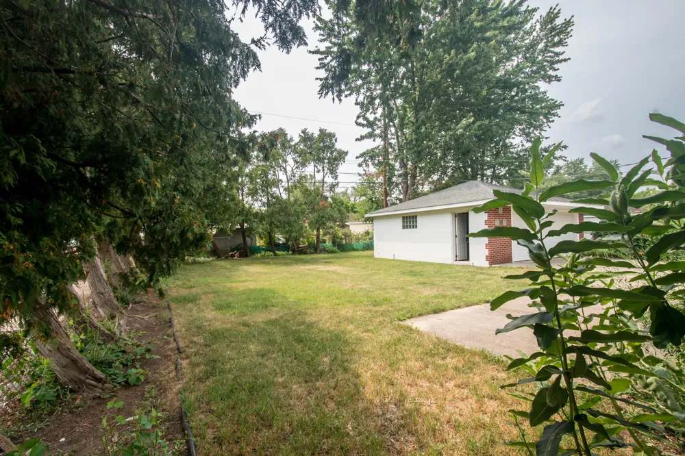 4642 Audubon Drive Warren, MI 48092
