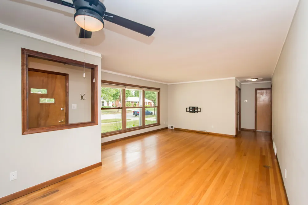 4642 Audubon Drive Warren, MI 48092