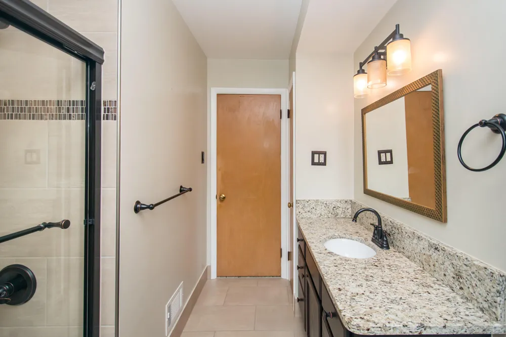 4642 Audubon Drive Warren, MI 48092