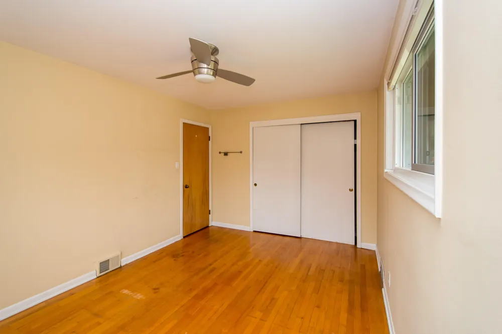 4642 Audubon Drive Warren, MI 48092