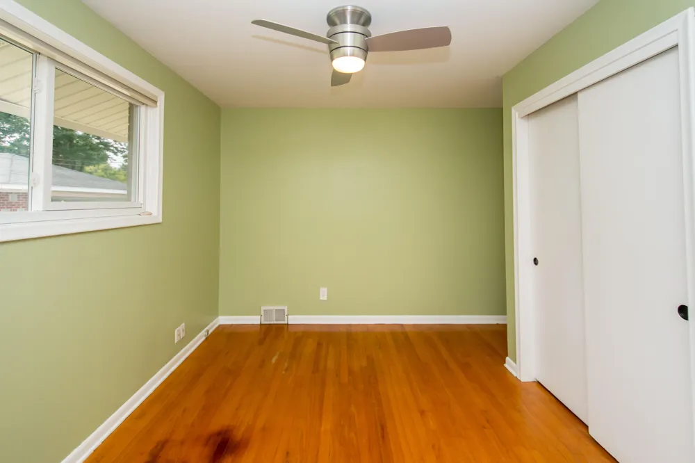 4642 Audubon Drive Warren, MI 48092