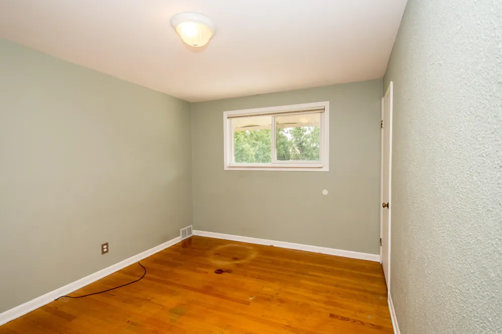4642 Audubon Drive Warren, MI 48092