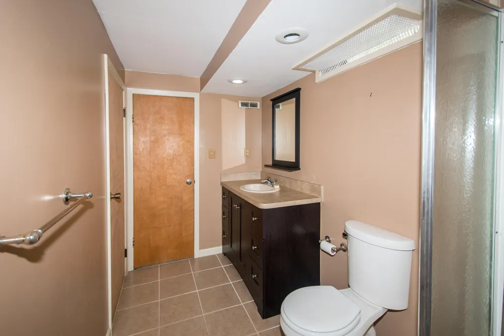 4642 Audubon Drive Warren, MI 48092