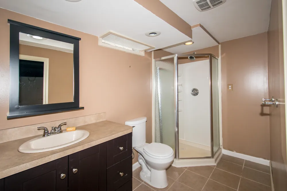 4642 Audubon Drive Warren, MI 48092