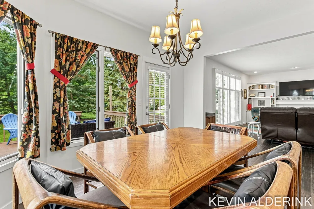 1305 Augusta Court W Holland, MI 49423