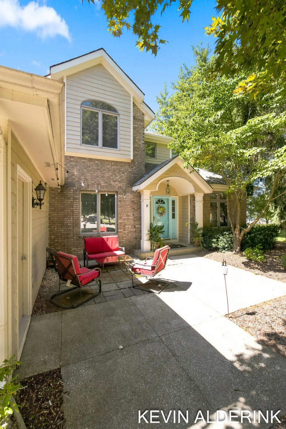 1305 Augusta Court W Holland, MI 49423