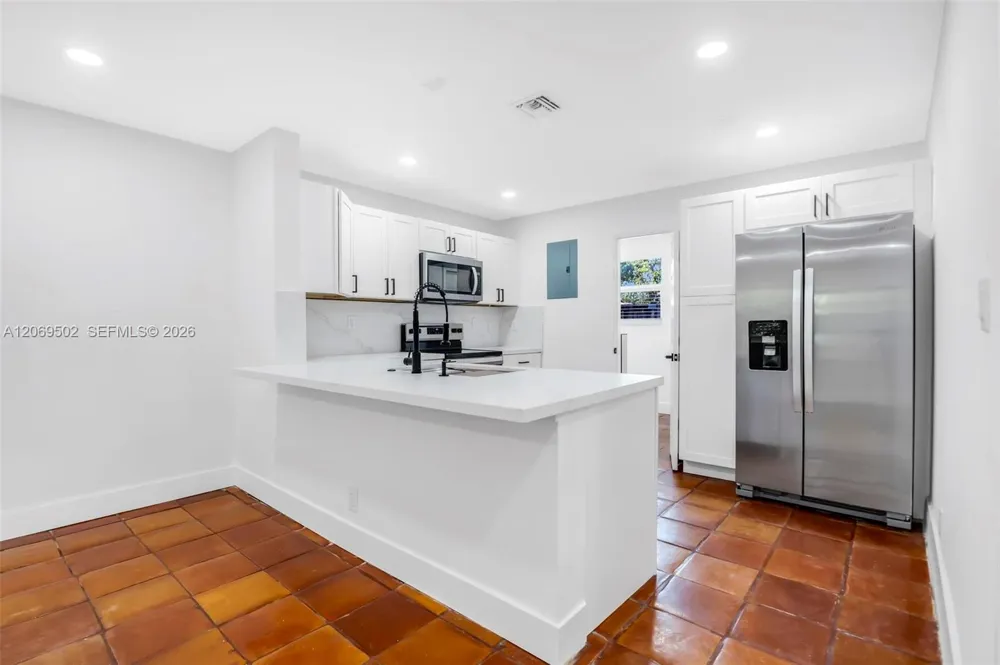 850 SW 12th Ct #850 Fort Lauderdale, FL 33315