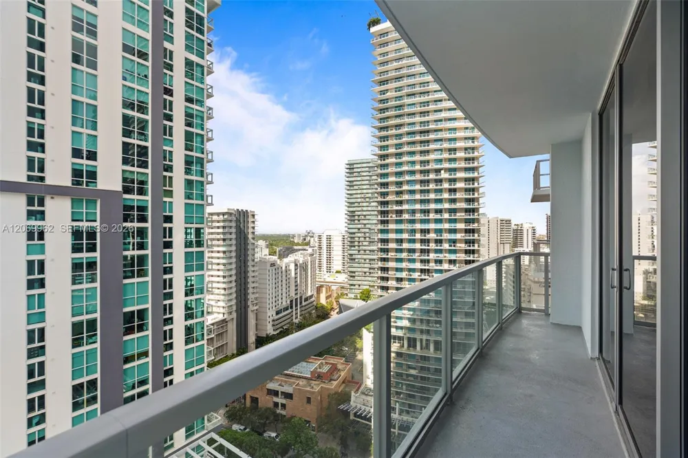 1050 Brickell Ave #2112 Miami, FL 33131