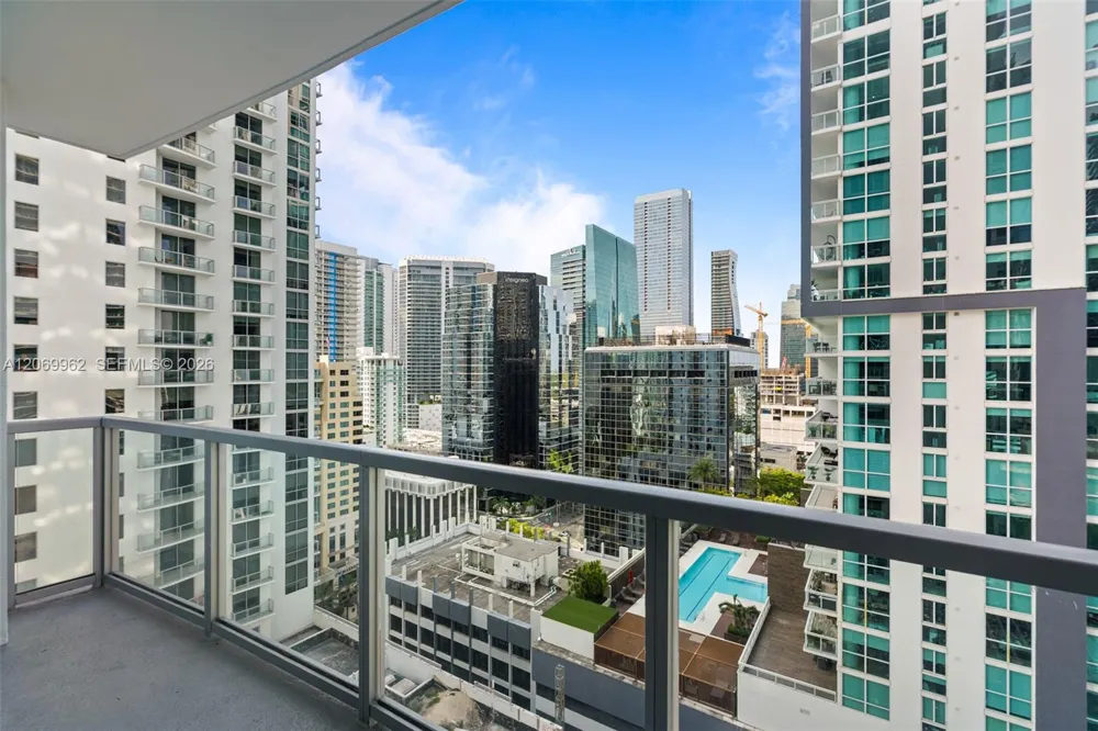 1050 Brickell Ave #2112 Miami, FL 33131