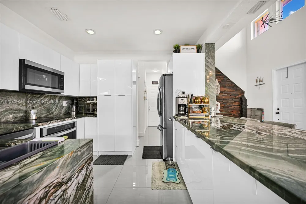5691 NW 125th Ave Coral Springs, FL 33076