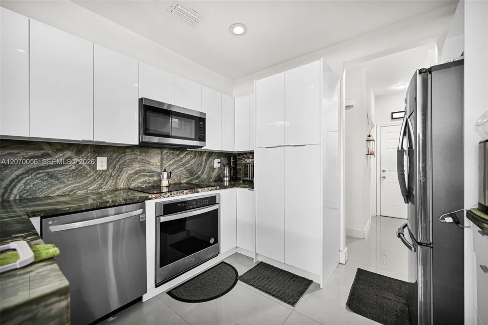 5691 NW 125th Ave Coral Springs, FL 33076