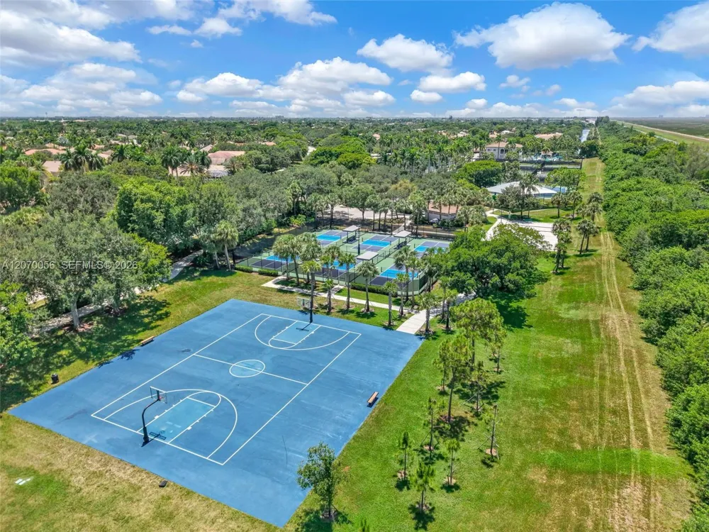 5691 NW 125th Ave Coral Springs, FL 33076