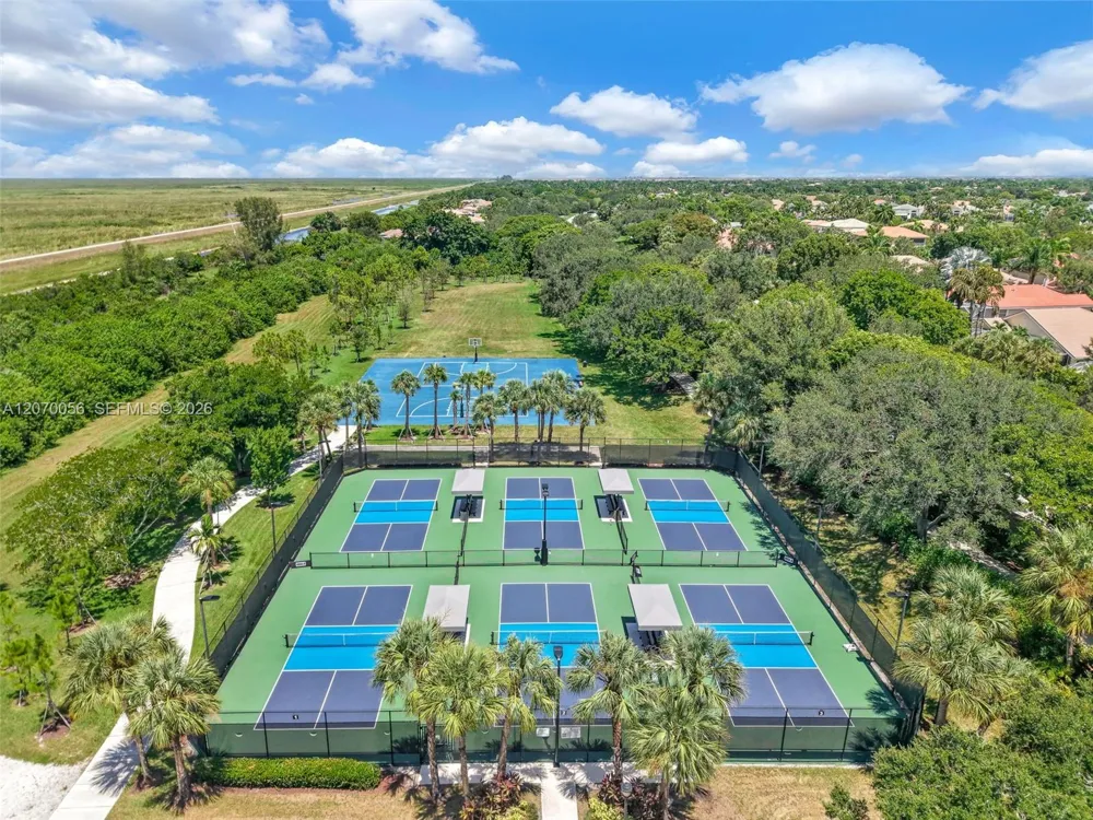 5691 NW 125th Ave Coral Springs, FL 33076