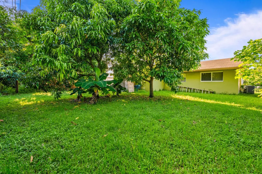 4786 Pine Cone Lane West Palm Beach, FL 33417