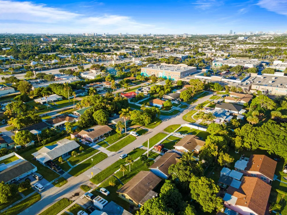 4786 Pine Cone Lane West Palm Beach, FL 33417