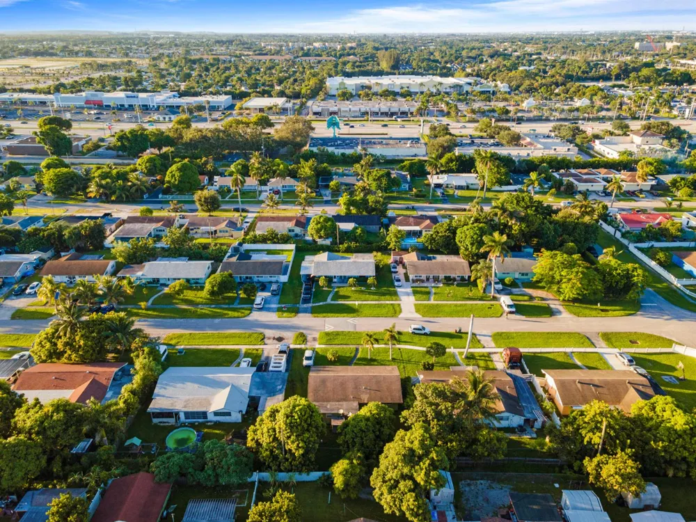 4786 Pine Cone Lane West Palm Beach, FL 33417