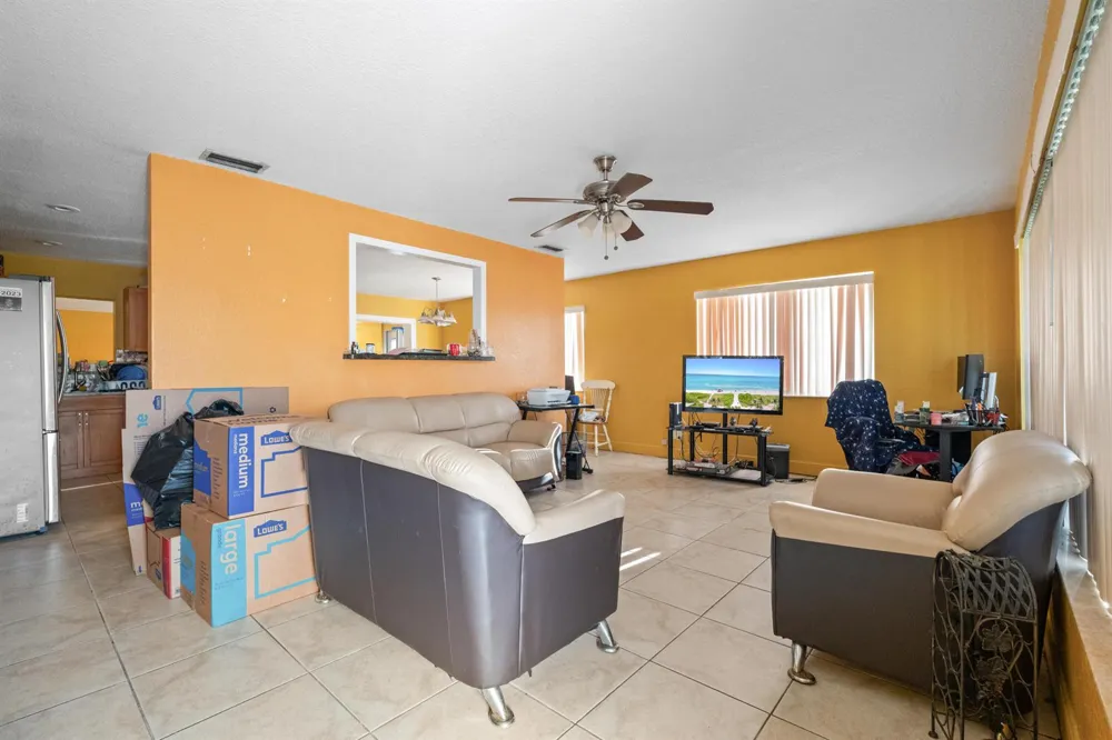 4786 Pine Cone Lane West Palm Beach, FL 33417