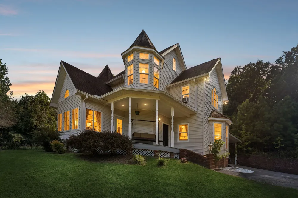 206 Collier Ave Waverly, TN 37185