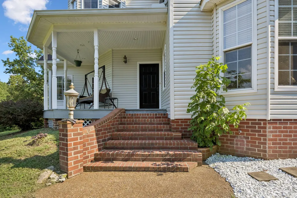 206 Collier Ave Waverly, TN 37185