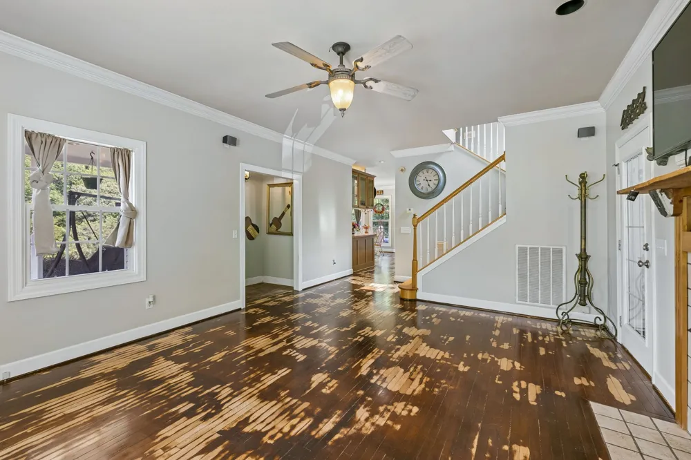 206 Collier Ave Waverly, TN 37185