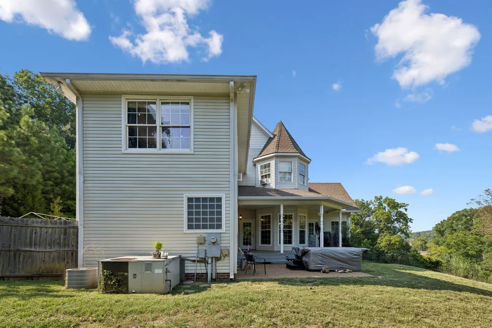 206 Collier Ave Waverly, TN 37185