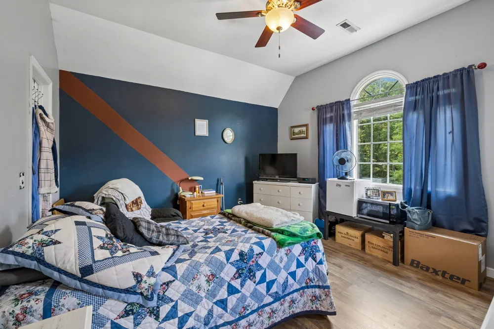 206 Collier Ave Waverly, TN 37185