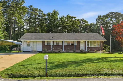 112 Brookside Drive