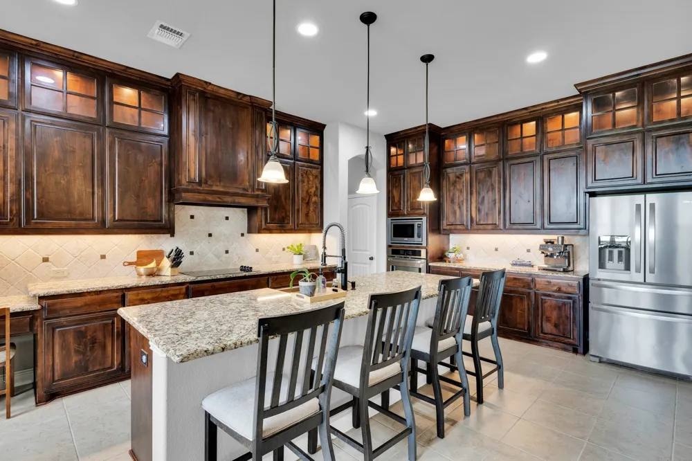 102 Willowbrook Drive Waxahachie, TX 75165