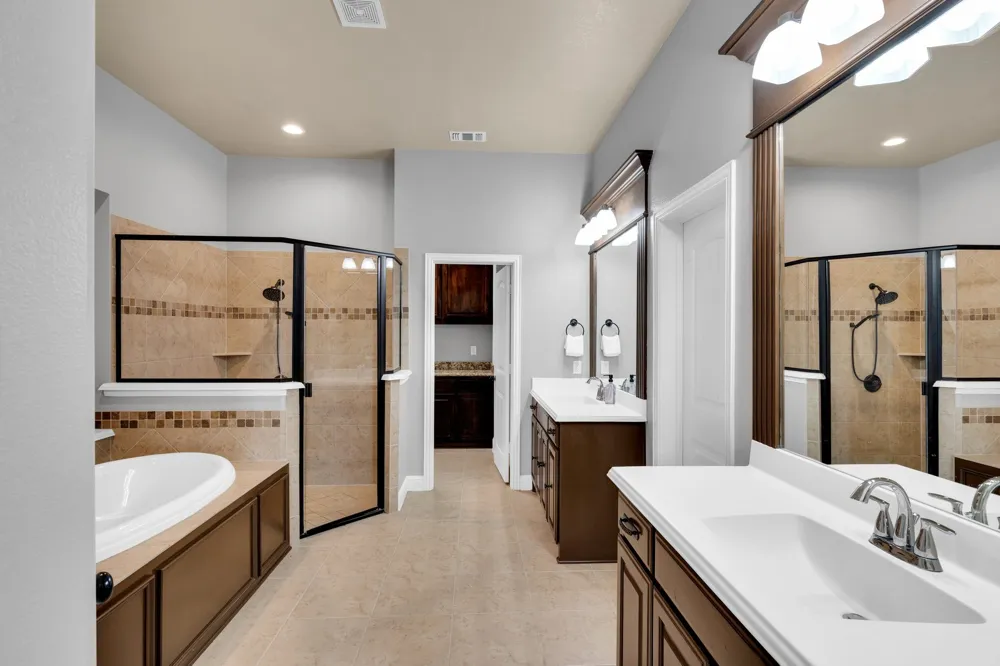102 Willowbrook Drive Waxahachie, TX 75165