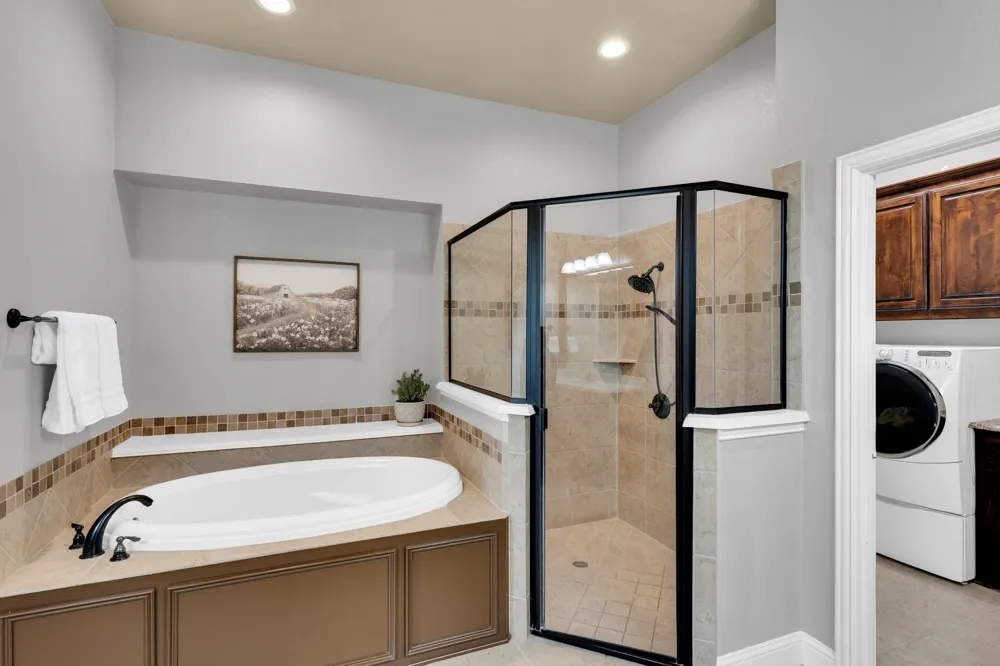 102 Willowbrook Drive Waxahachie, TX 75165