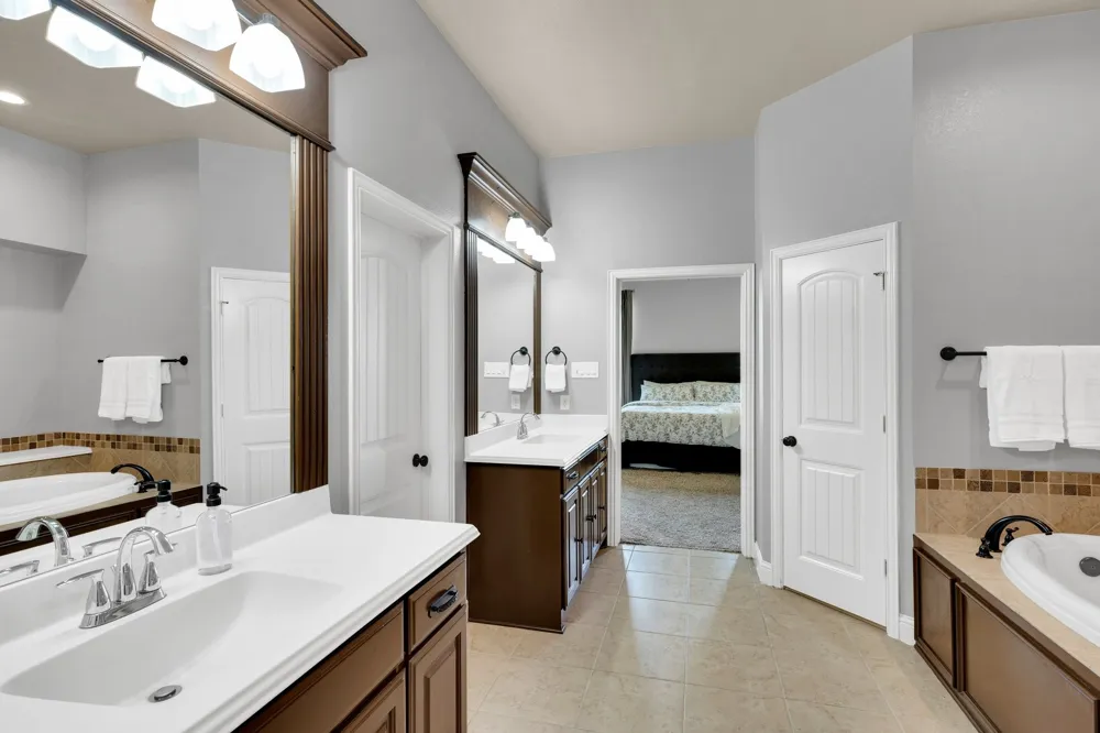 102 Willowbrook Drive Waxahachie, TX 75165