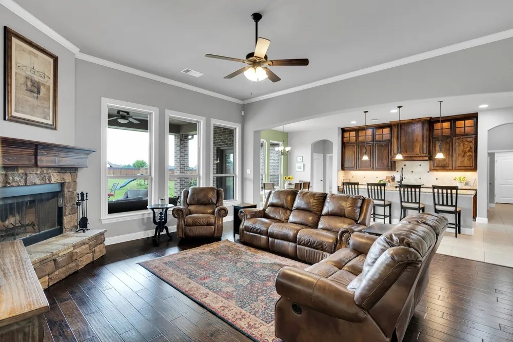 102 Willowbrook Drive Waxahachie, TX 75165
