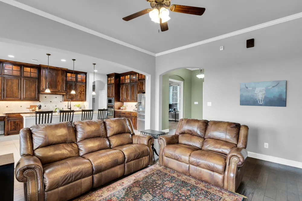 102 Willowbrook Drive Waxahachie, TX 75165