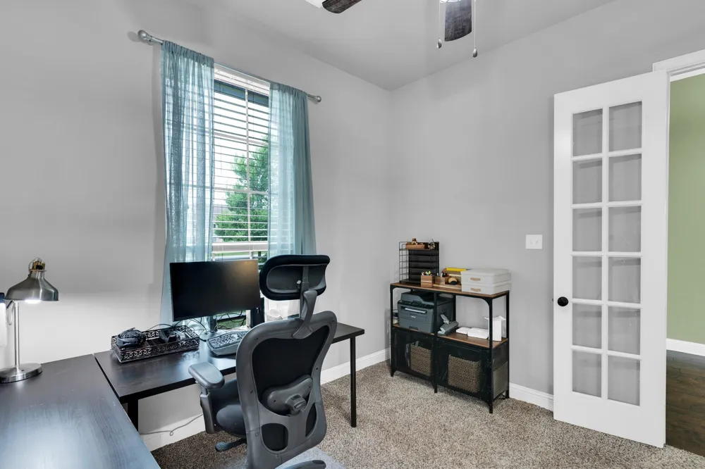 102 Willowbrook Drive Waxahachie, TX 75165