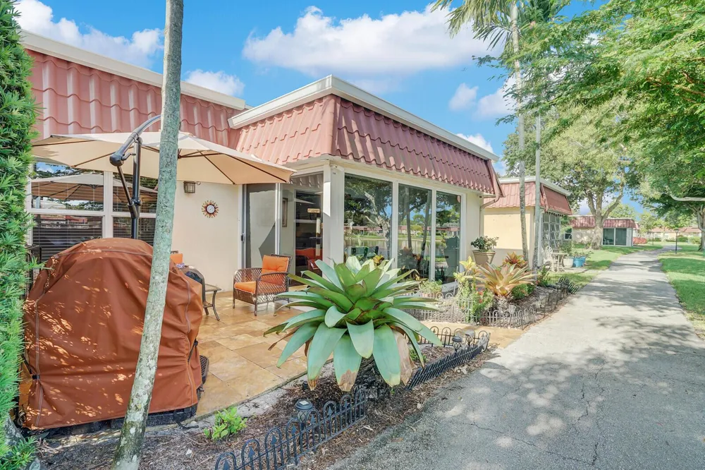 772 NANTUCKET CIRCLE #B Lake Worth, FL 33467