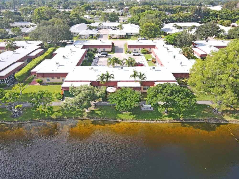 772 NANTUCKET CIRCLE #B Lake Worth, FL 33467