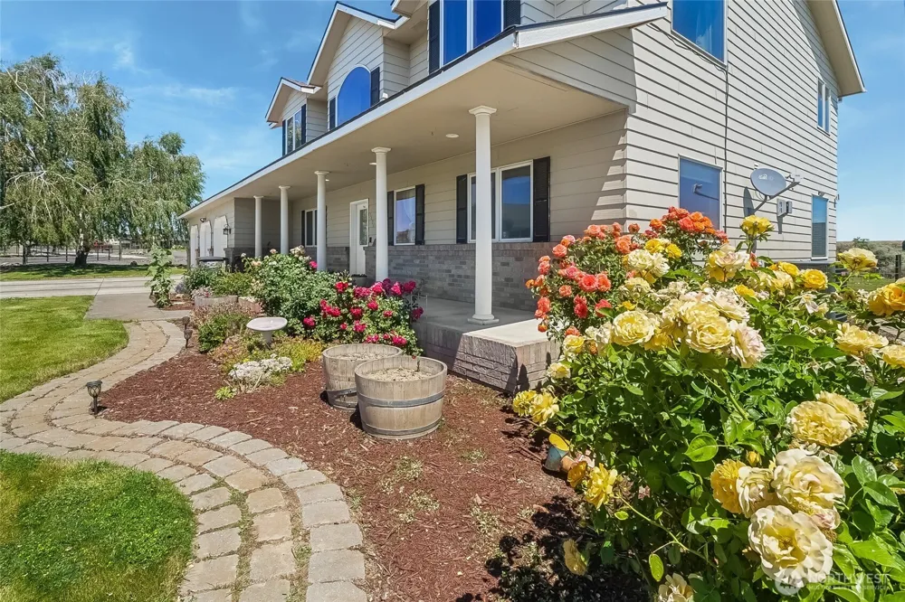 5621 Road J.4 NE Moses Lake, WA 98837