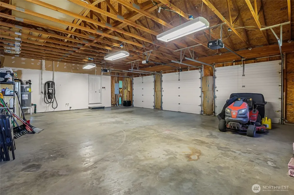 5621 Road J.4 NE Moses Lake, WA 98837