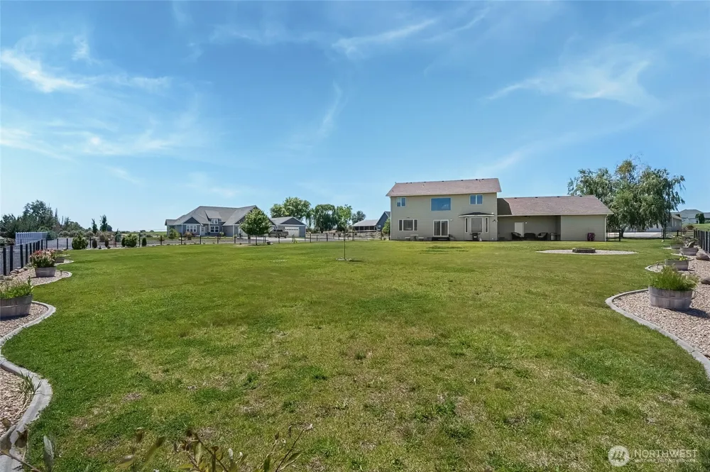 5621 Road J.4 NE Moses Lake, WA 98837
