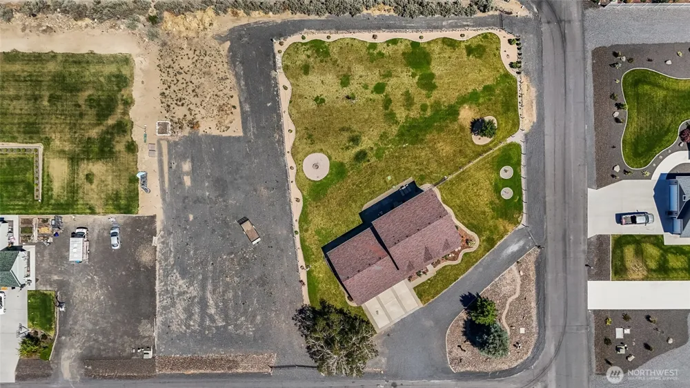 5621 Road J.4 NE Moses Lake, WA 98837