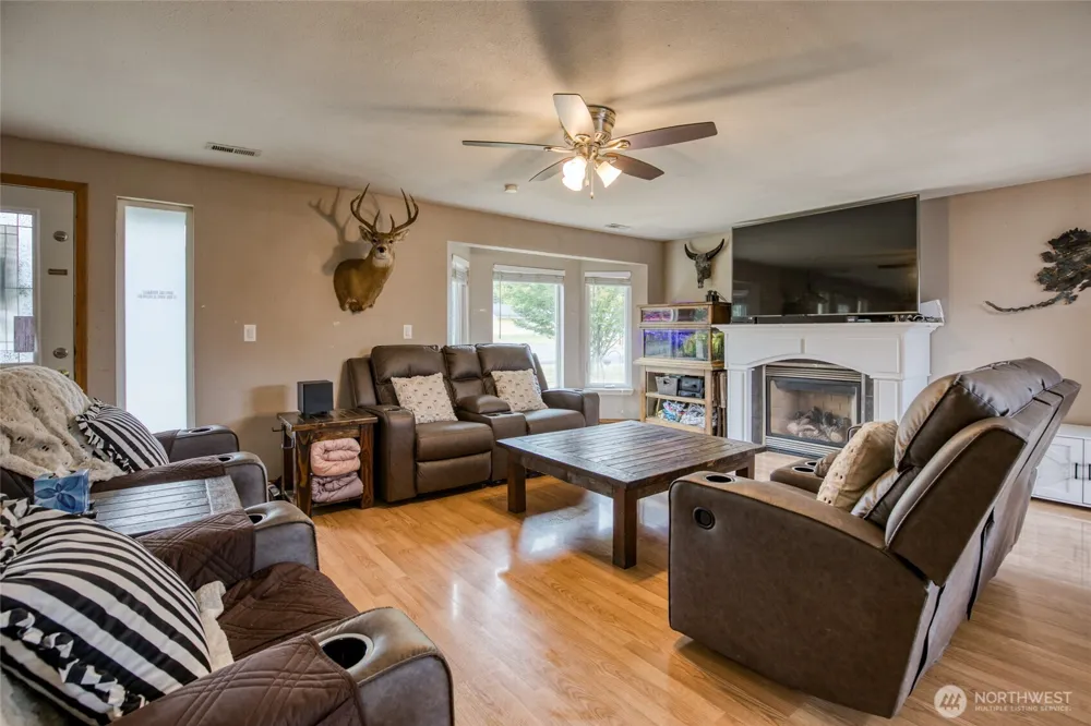 815 E Simpson Avenue Montesano, WA 98563