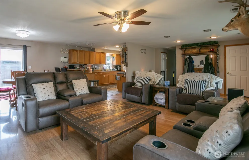 815 E Simpson Avenue Montesano, WA 98563